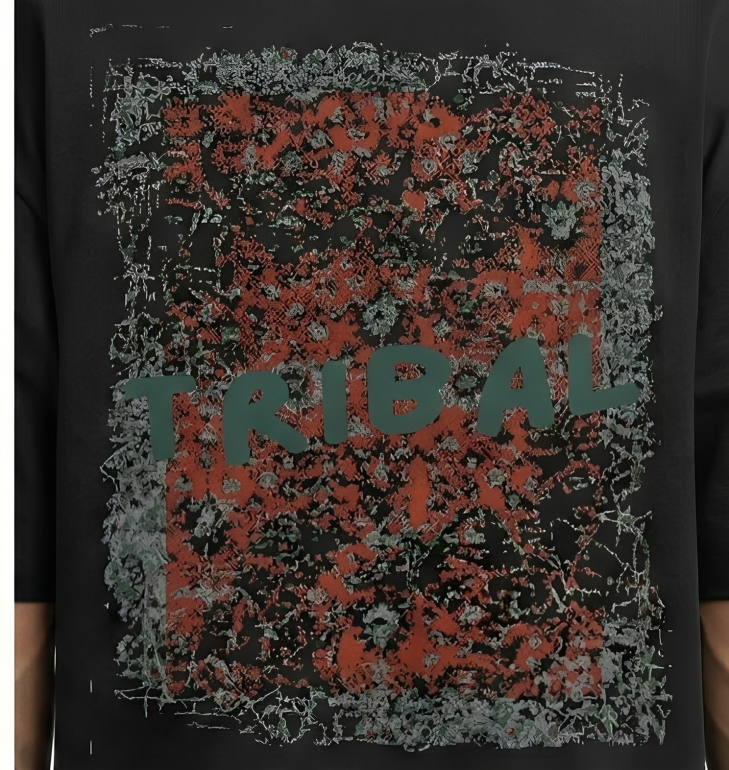 BLACK CARPET OVERSIZED TEE